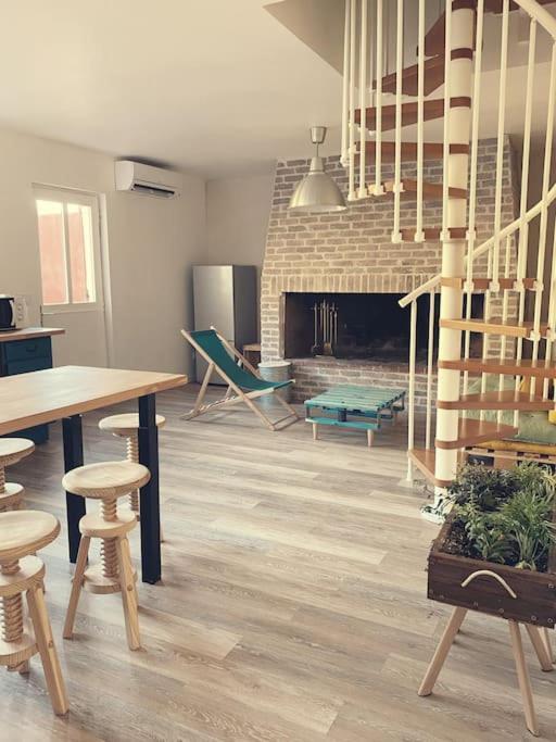Maison De Campagne Dans Un Domaine Viticole Tautavel 外观 照片